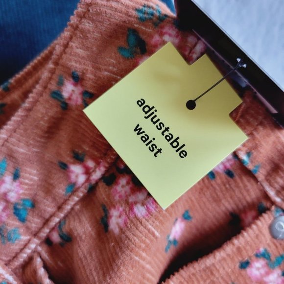 Girls’ Bundle of Skirts (size XXL) - Picture 6 of 7